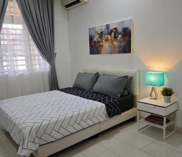 Masai House | Sani & Aja Guesthouse