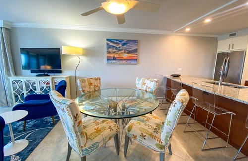Punta Rassa Condo | Sanibel Harbour Resort Harbour Tower 111: Private beach, heated pool, and grill
