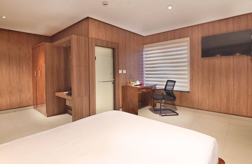 Alwaye Hotel | SANJEEVINI AYURVEDA AND YOGA RETREAT