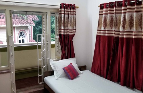 Kolkata Bed & Breakfast | Sanjit's Homestay Kolkata