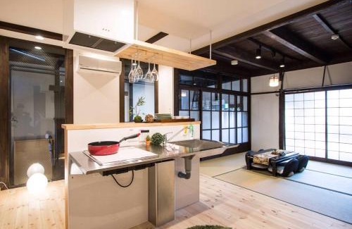 Yamashina House | Sanjyomisasagi Umenotoan