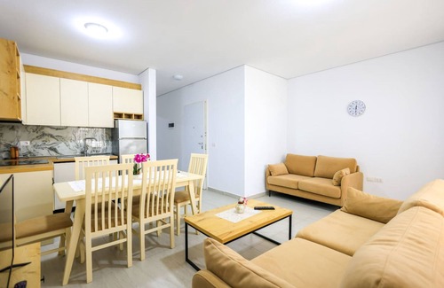 Ishem Apartment | SanPietro Vacation Apartment 043