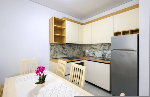 Ishem Apartment | SanPietro Vacation Apartment 044