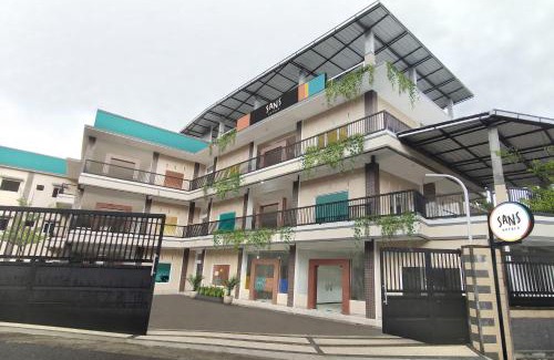 Batu Hotel | Sans Hotel Queen Batu