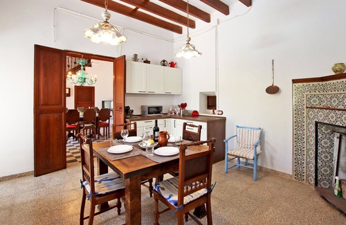 Pina House | Sant Coste House, charming village house with pool and garden