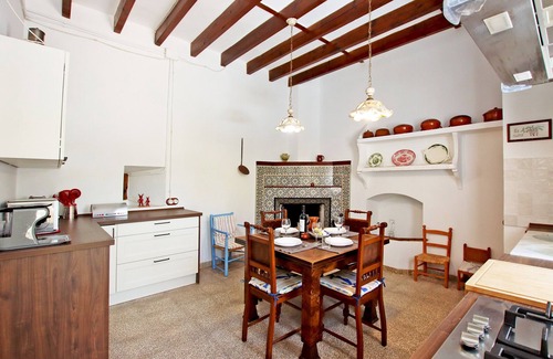 Pina House | Sant Coste House, charming village house with pool and garden