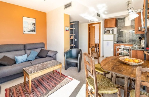 Llanca Apartment | Sant Genís 19.1 - Top floor apartment with terrace