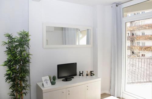 El Camp de l'Arpa del Clot Apartment | Sant Jordi Apartments Sagrada Familia