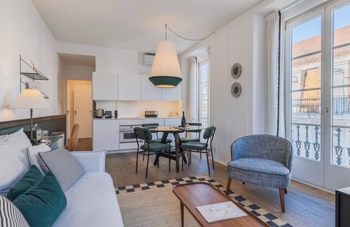 Baixa Apartment | Santa Justa 77 Flats - 402