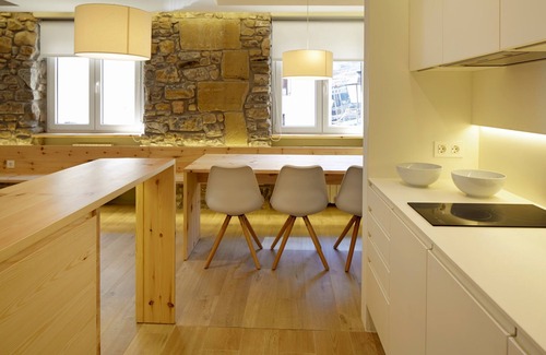 Old Town Apartment | Santa María by FeelFree Rentals