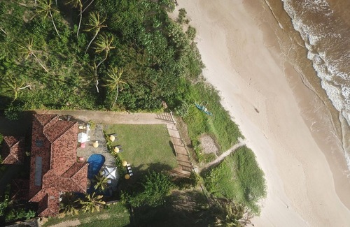 Weligama Villa | Sānti, a beautiful beach house with a pool on Weligama Beach