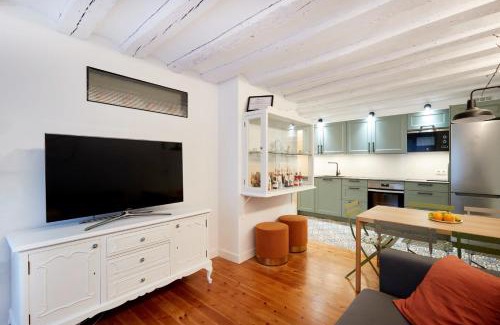 Old Town Apartment | Santo Andía by Clabao