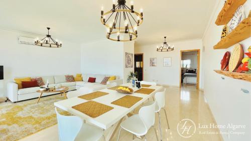 Burgau Apartment | Santoril - Wonderful Sea View Rooftop - Pool