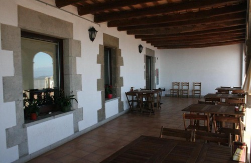 Sant Feliu de Pallerols Hotel | Santuari de la Salut de Sant Feliu de Pallerols