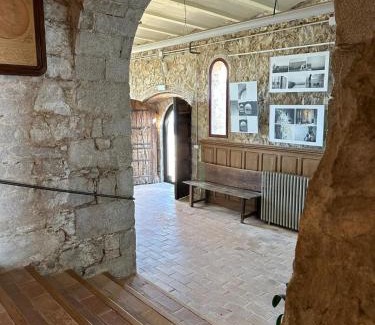 Albanya Hotel | Santuari Mare de Déu Del Mont Restaurant-Hostatgería