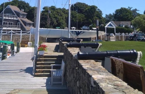 Mashpee Hotel | Santuit Inn