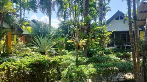 Khuekkhak Resort | Sanuk Bungalow