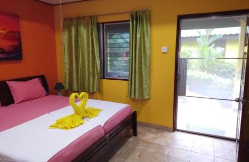 Khuekkhak Resort | Sanuk Bungalow