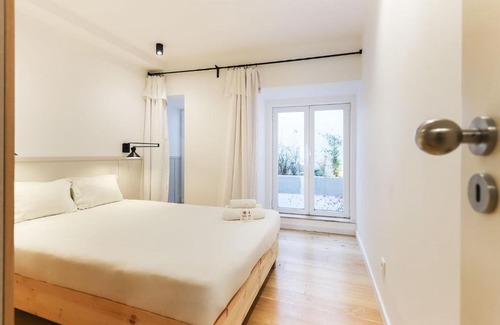 Merces Apartment | Sao Bento Classic by Homing