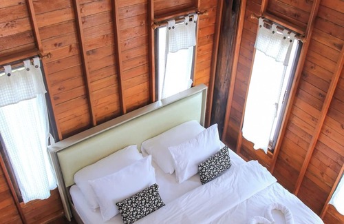 Bo Kluea Hotel | Sapanklangna