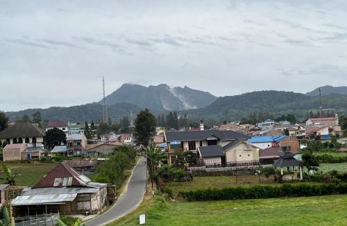 Berastagi House | Sapo Rumbia Homestay
