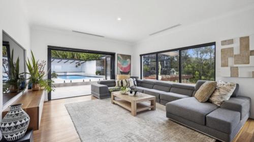 Korora House | Sapphire Del Mar - Pool Sauna Gym Spa