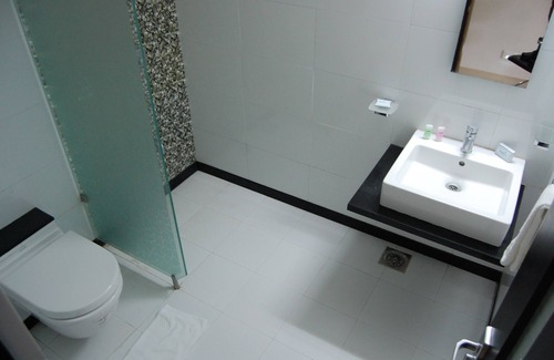 Sayajiganj Hotel | Sapphire Regency