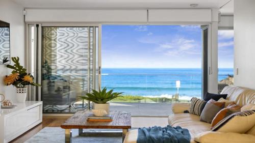 Sapphire Beach House | Sapphire Sands - Luxe, Absolute Beachfront, Pool, Spa, Sauna