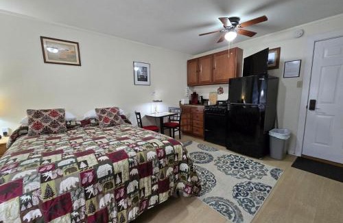 Saranac Lake Apartment | Saranac Lake Studio Apartment