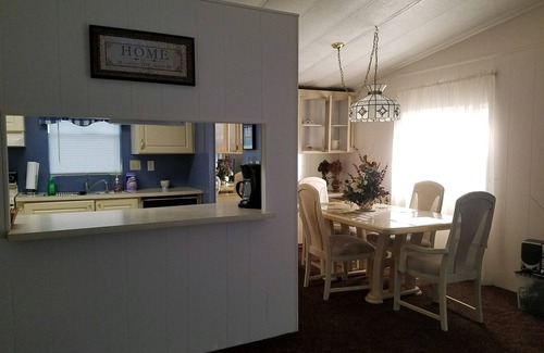 Sarasota House | SARASOTA 50+ GATED COMMUNITY BEAUTIFUL, SPACIOUS MODULAR HOME!