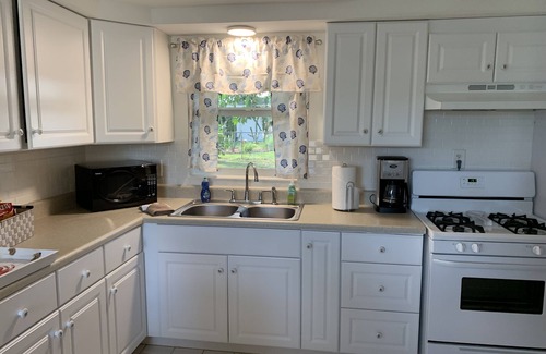 Gulf Gate Estates House | Sarasota Home in the Gulf gate neighborhood 5 minutes from the beach