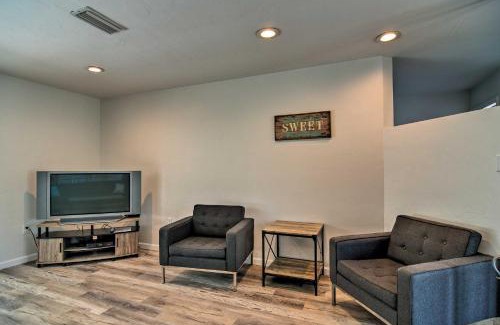 Trailer Estates House | Sarasota Home with Large Backyard and Water Access
