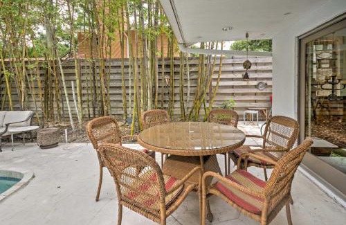 South Sarasota House | Sarasota House with Backyard Oasis 6 Mi to Beach!
