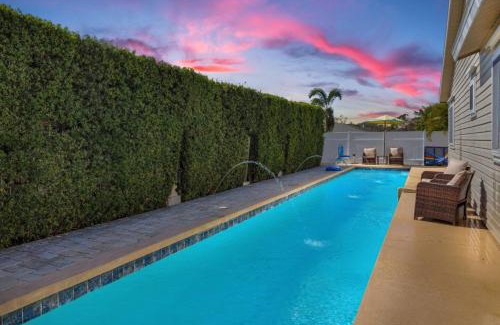 Whitfield House | Sarasota Retreat Pool Near Beaches and Downtown