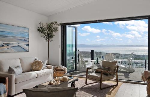 Black Creek Villa | Saratoga Beachfront Villa
