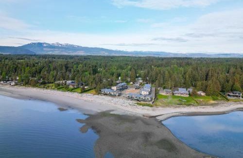 Black Creek Villa | Saratoga Beachfront Villa