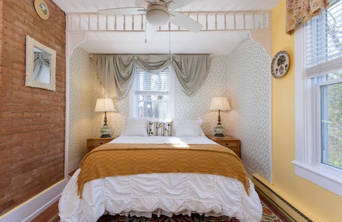 Saratoga Springs Bed & Breakfast | Saratoga Farmstead B&B
