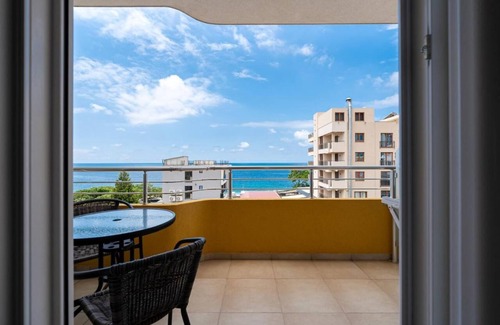 Dobra Voda Apartment | Saray Hotel