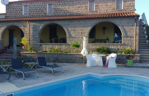 Ruinas Bed & Breakfast | Sard Paradise