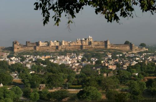 Amet Hotel | Sardargarh Heritage Fort Udaipur