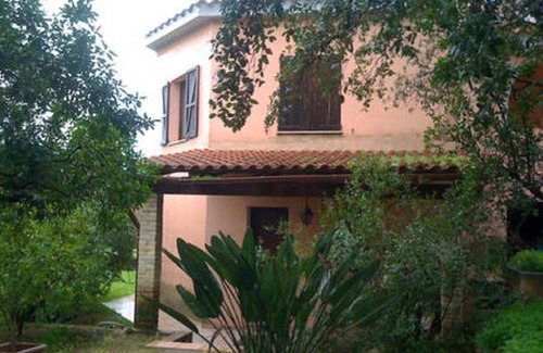 Capoterra House | Sardinia Holiday House/Apartment in Villa with separate entrance