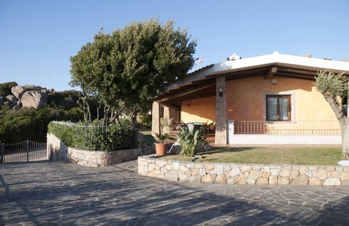 Rena Majore Villa | SARDINIA RENA MAJORE BRIGHT VILLA SEA VIEW POOL AND PRIVATE GARDEN