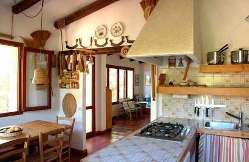 Monte Petrosu Villa | Sardinia: spacious and bright villa with garden a few meters from the sea
