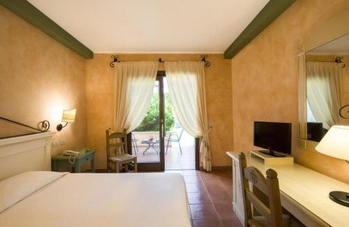 Pula Apartment | Sardinian-style Resort 2 Bedroom Apartments Sleeps 7