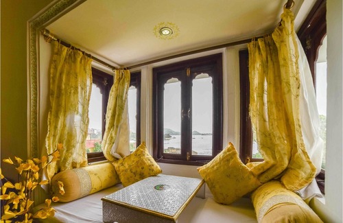 Mali Colony Hotel | Sargam Sadan