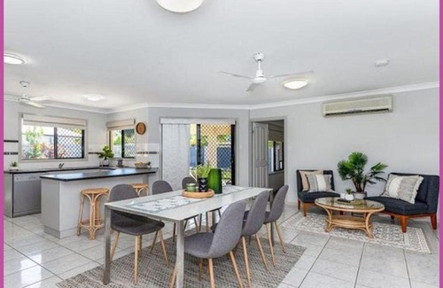 Mount Louisa Apartment | Sarina Court 8