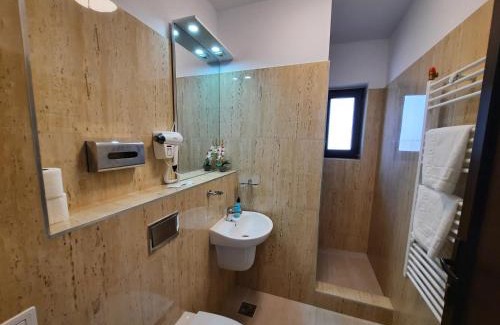 Cacica Resort | Sat de Vacanta Martisorul Cacica