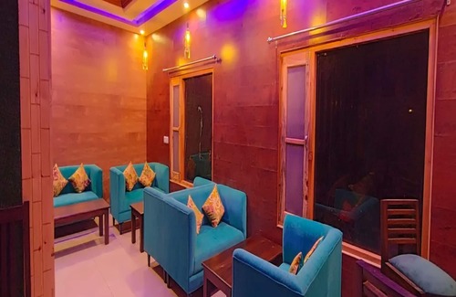 Auli Hotel | Satopanth The Auli Resort