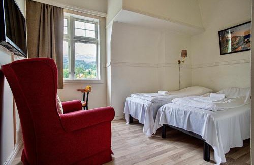 Saudasjøen Hotel | Sauda Fjordhotell
