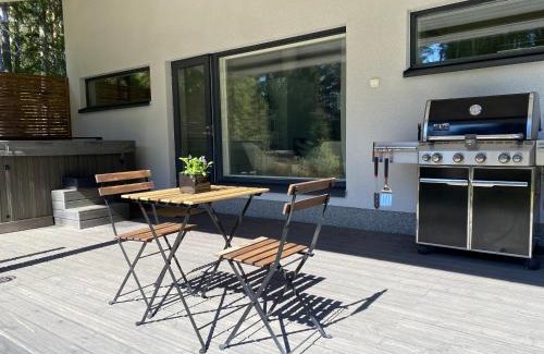 Espoo Ski Chalet | Sauna cottage in Nuuksio